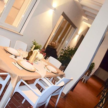 Terrazza San Giovanni Apartment Рим Экстерьер фото